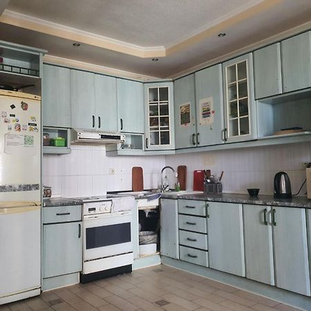 Хостел Оболонь Kiev Eksteriør billede